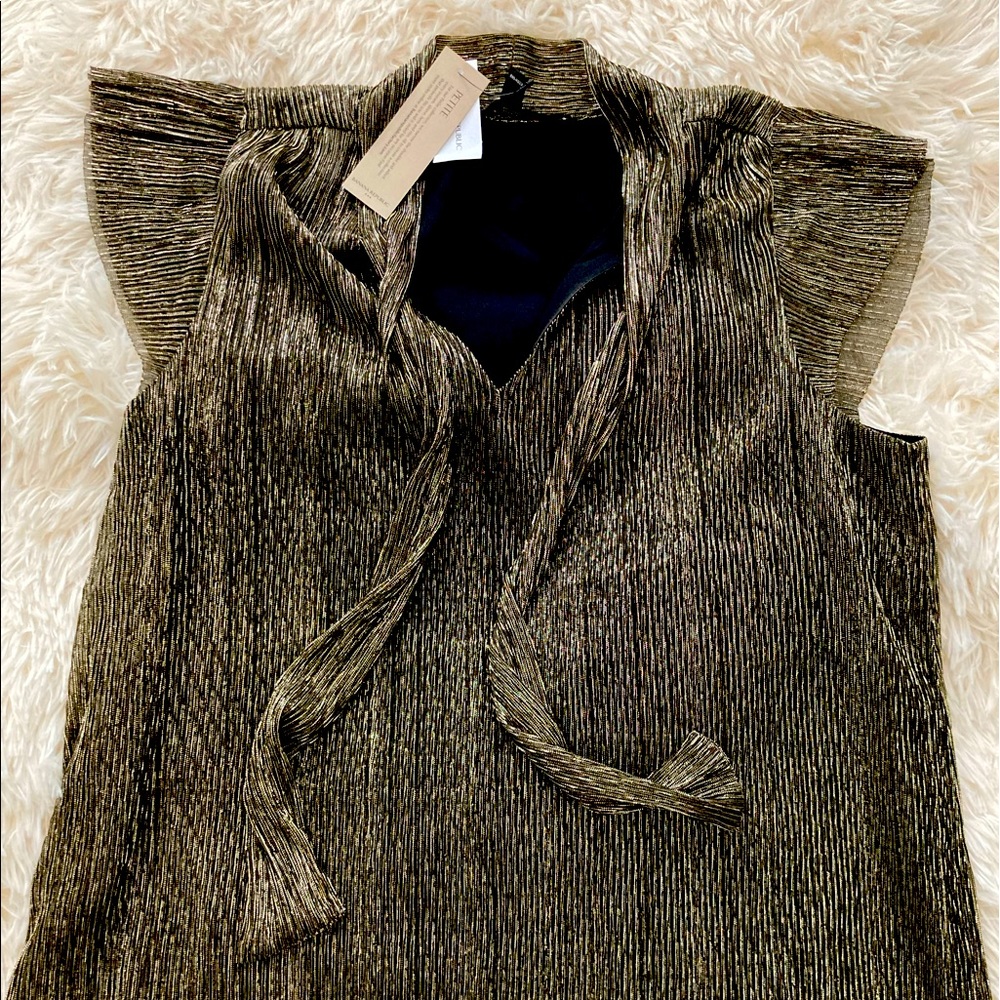 Gold Banana Republic top PetiteMed